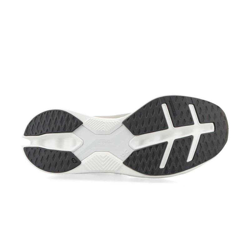 On Cloudeclipse 1 Hombre - Imagen 5