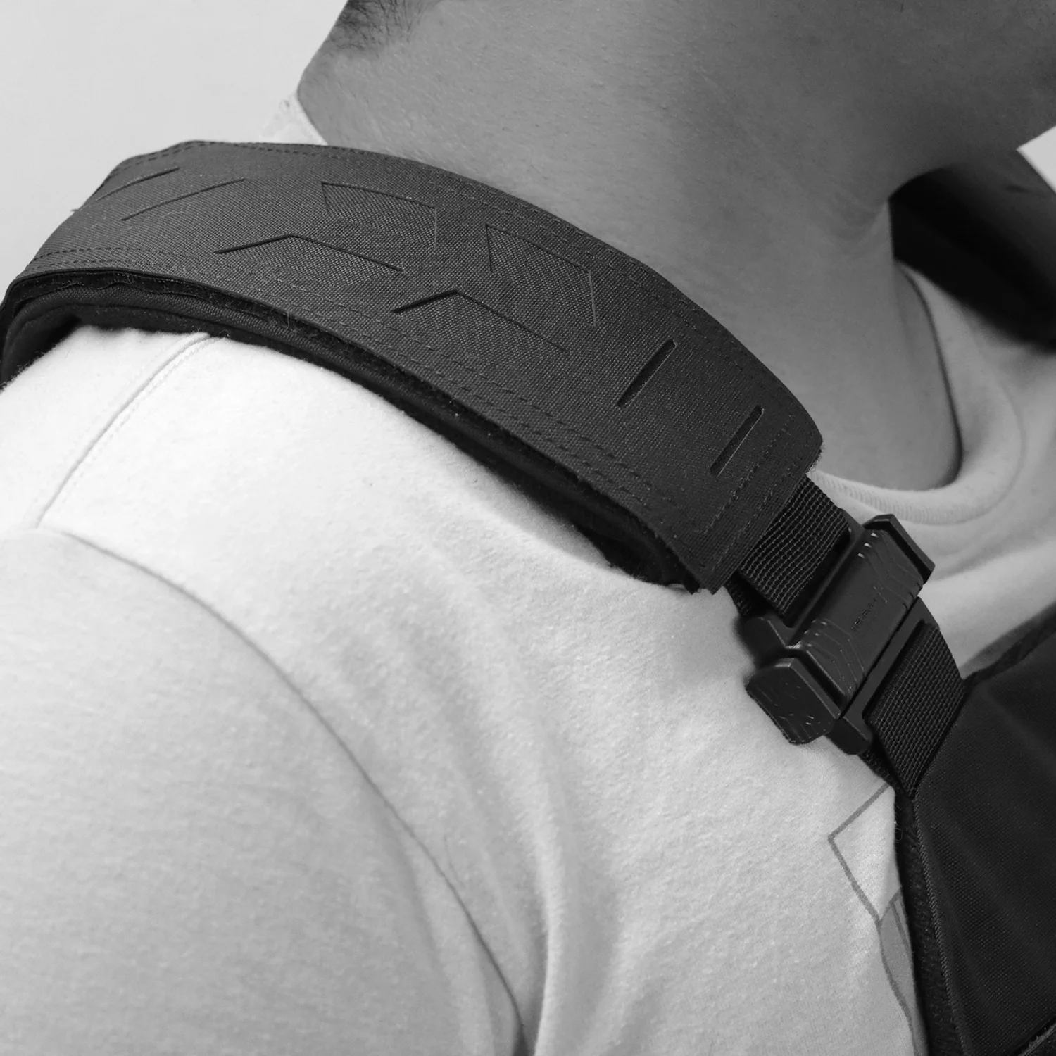 Chaleco Tactico Militar Asalto Tacbull Porta Placas - Imagen 8