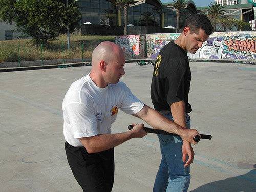 Tonfa Policial Pr 24 Policarbonato Militar Calidad - Imagen 6