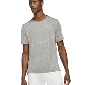 Camiseta Nike Rise 365